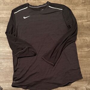Nike Men's Dark Gray Long Sleeve dry fit Tee